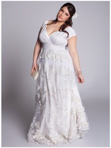 plus size bride, plus size wedding gown