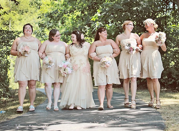 Etsy Spotlight ~ Champagne Color for Plus Size Brides