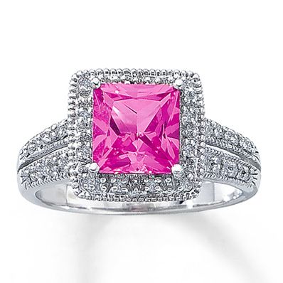 {Guest Post} My Engagement Story: How I Got the Pink Sapphire Ring of My Dreams