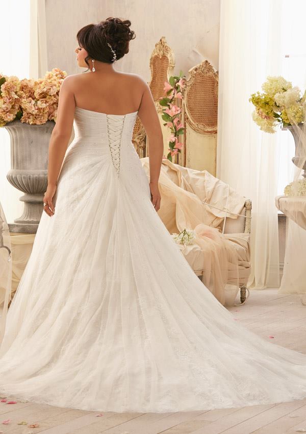 plus size bride, Julietta spring 2014 collection