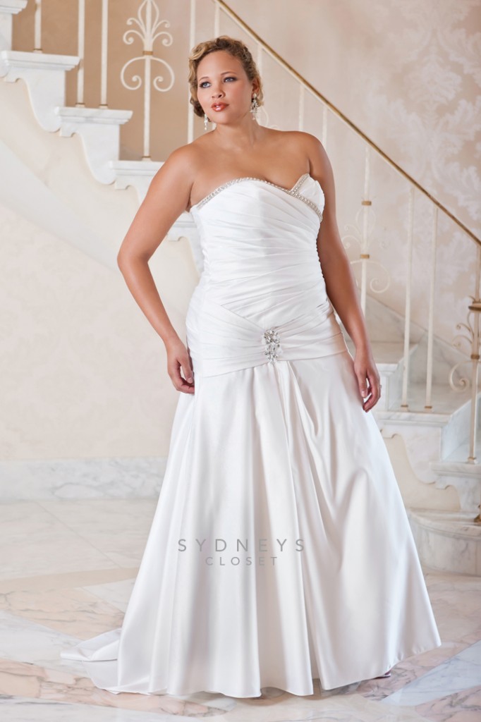 {Best of 2013} Top Plus Size Wedding Dresses of 2013 - The Pretty Pear ...
