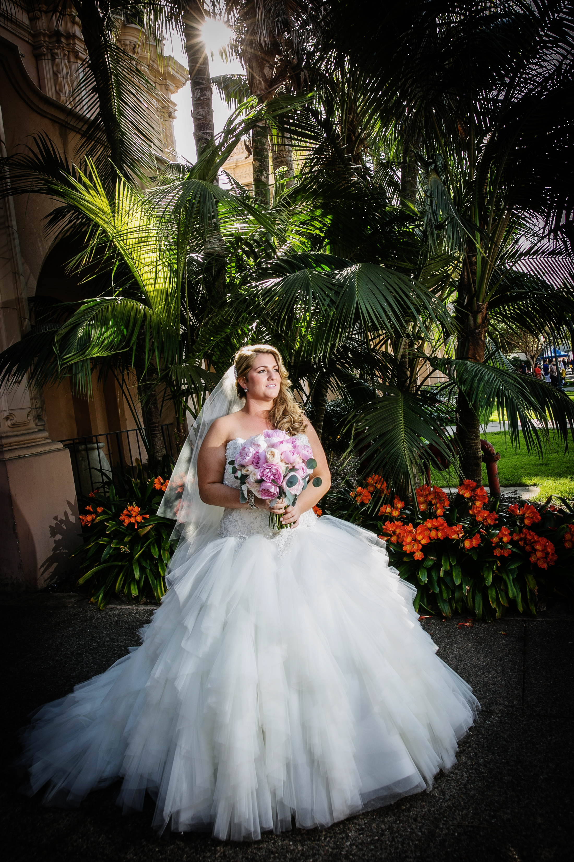 plus size bride, bridal magazine