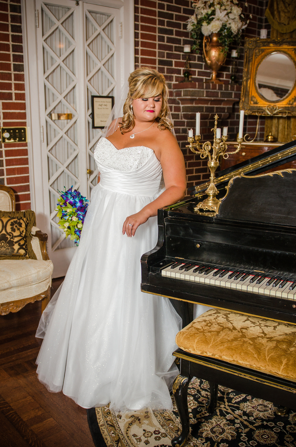 plus size bride, curvy brides 