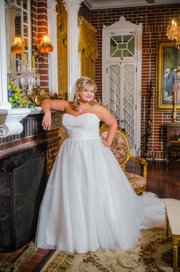 plus size bride, curvy brides 