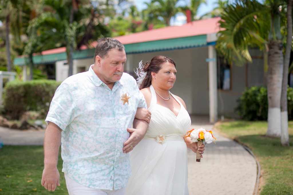 plus size bride, plus size bridal magazine, destination wedding