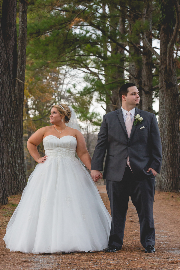 {Real Plus Size Wedding} Tennessee Outdoor Fall Wedding | Studio 21 Photography