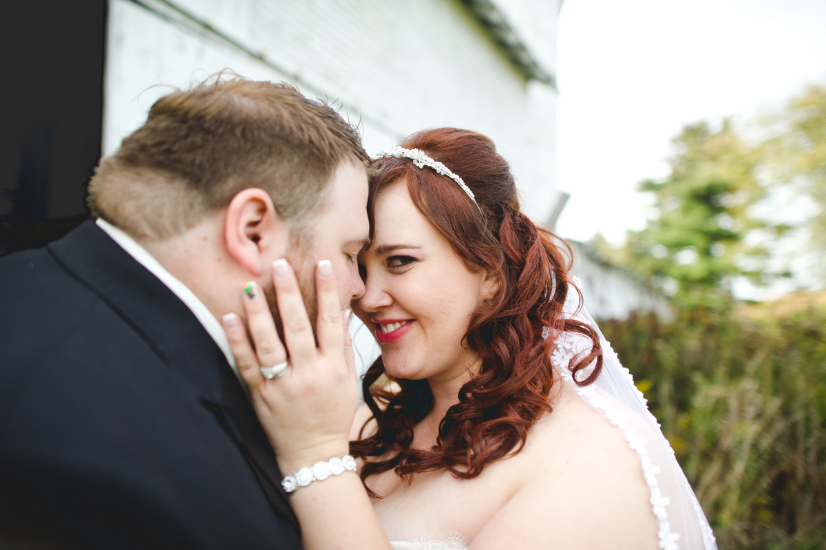 {Real Plus Size Wedding} Green and Pink DIY Wedding In Pennsylvania | Jessica Oh Photography