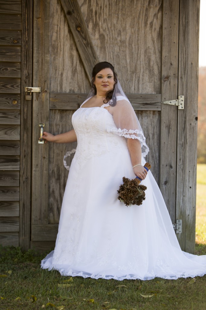plus size brides, pretty pear bride, plus size bridal magazine
