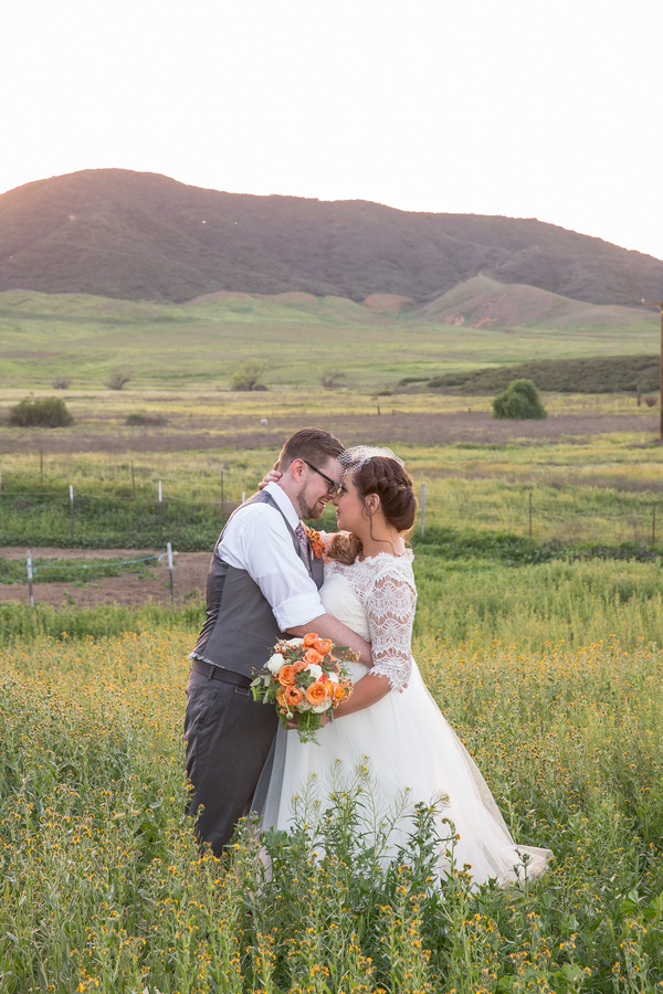 {Real Plus Size Wedding} Vineyard Wedding in California Wine Country | Jennifer Demo Photography