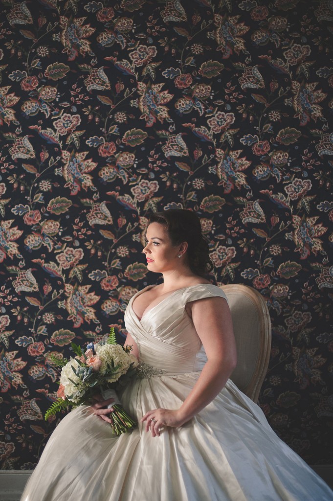 curvy brides, plus size brides 