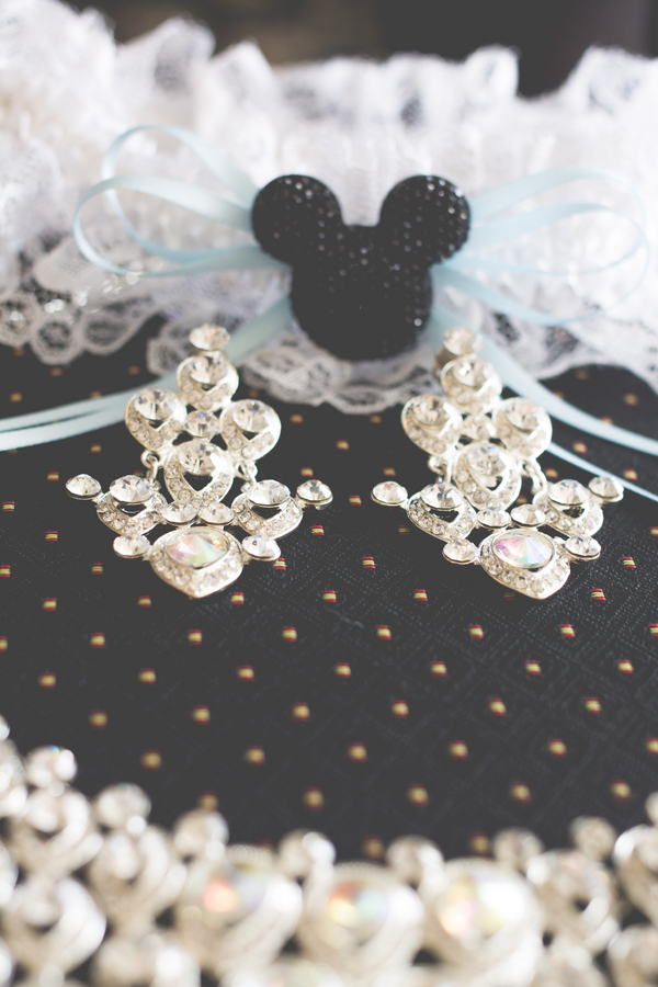 mickey mouse wedding
