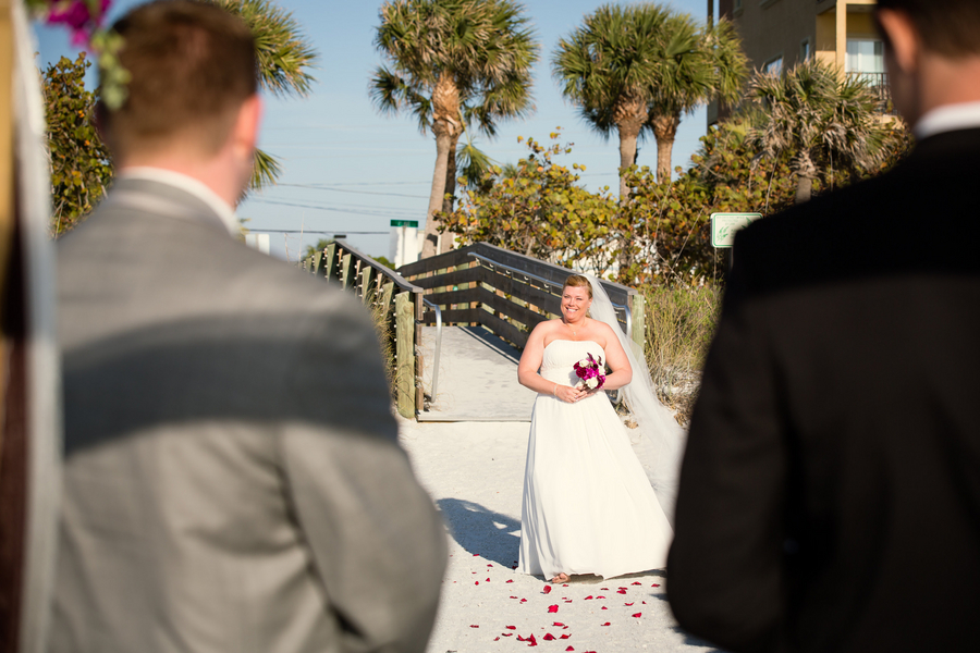 plus size bride, curvybride 