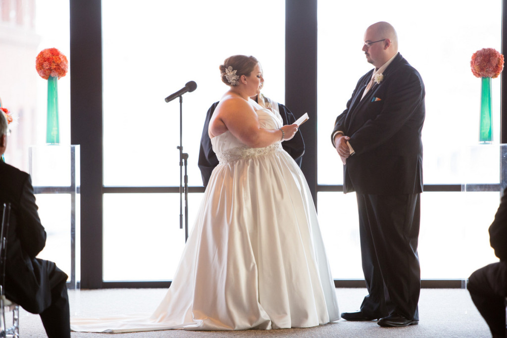 plus size bride, curvy bride 