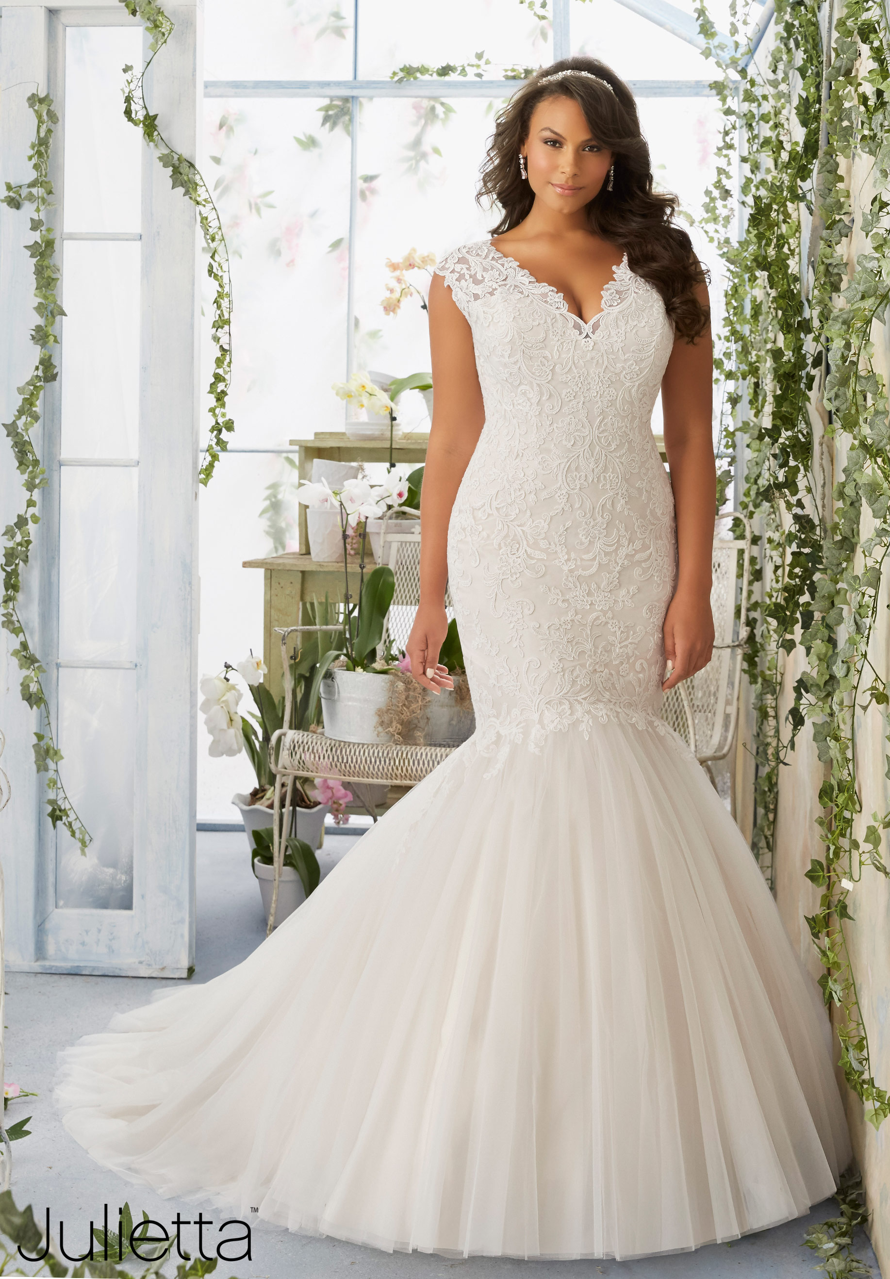 plus size bridal gowns