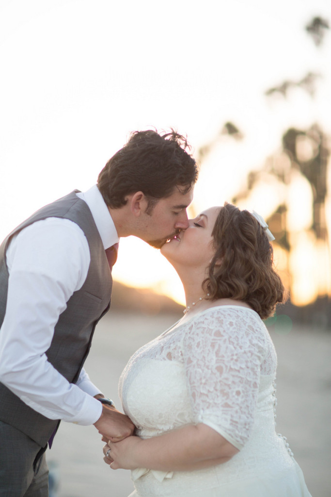 plus size bride in a modern vintage courthouse wedding 