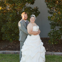 {Real Plus Size Wedding} Outdoor Wedding in Florida | Finding Beauty in the Ordinary Photography