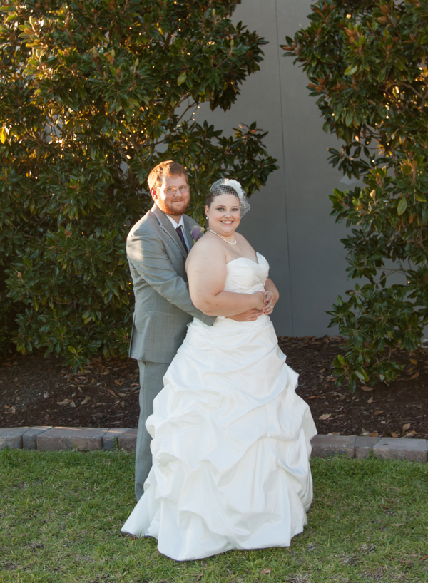 {Real Plus Size Wedding} Outdoor Wedding in Florida | Finding Beauty in the Ordinary Photography