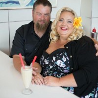 {Curvy Engagement} 50’s Themed Engagement in California | Onnie Hull