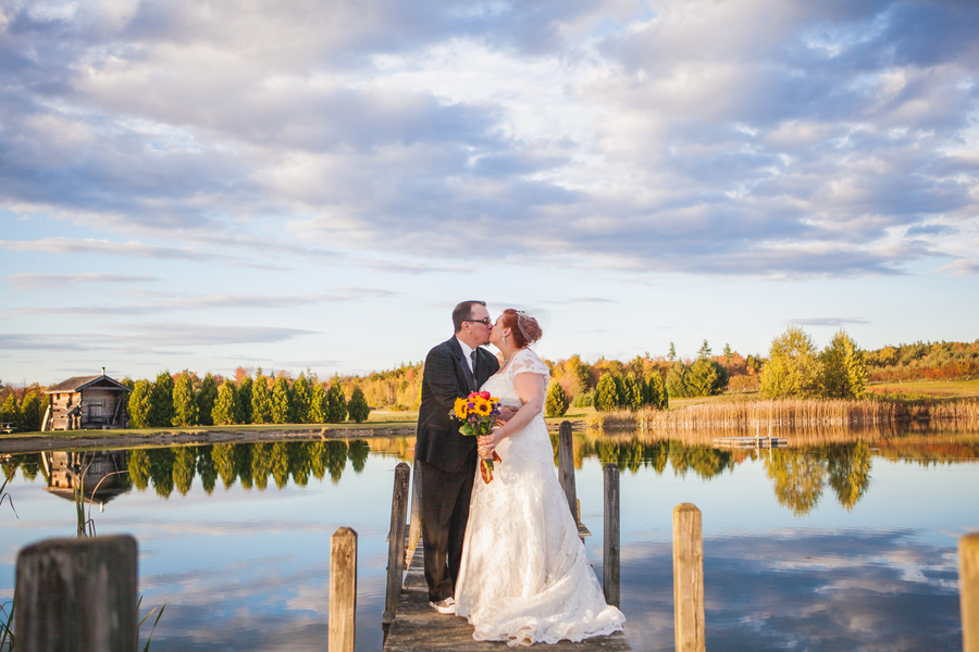 {Real Plus Size Wedding} Rustic Fall Charm Wedding at a NH Apple Orchard | HilaryColleen Photography