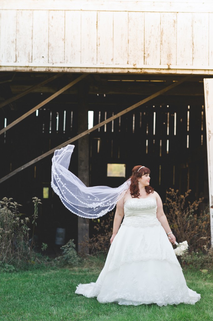 {REAL PLUS SIZE WEDDING} GREEN AND PINK DIY WEDDING IN PENNSYLVANIA | JESSICA OH PHOTOGRAPHY