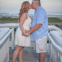 {Real Curvy Engagement} Engagement with a Modern Twist | Stacy Anderson Photography