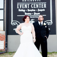{Real Plus Size Wedding} Art Deco Wedding with Pops of Blush and Gold | Ashely Porton