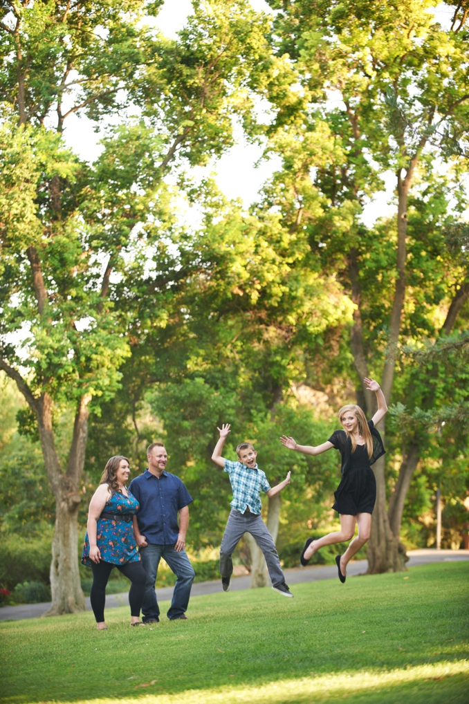 {Engagement} Family Wedding Engagement Session |Ford Family Photography