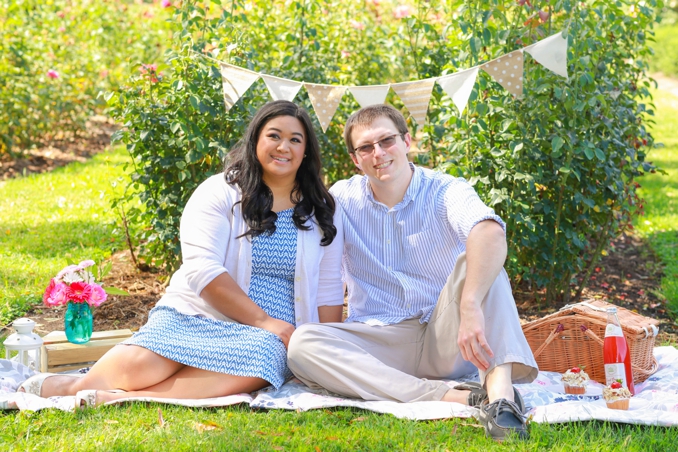 ENGAGEMENT | Garden Picnic Engagement Shoot | Fresh Look Photography