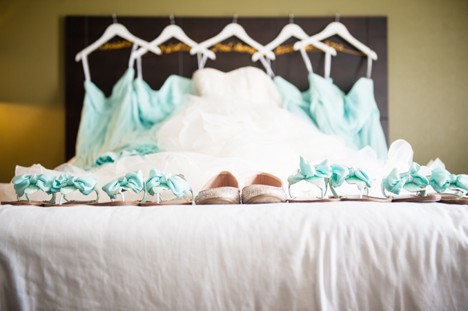 Real Wedding | Lake House Wedding in Arizona | Kalia Cales Photography | Pretty Pear Bride