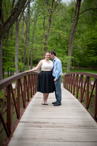 ENGAGEMENT | GARDEN LOVE IN INDIANAPOLIS | SIMPLE HEART PHOTOGRAPHY