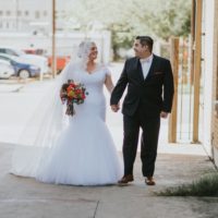 REAL WEDDING | ELEGANT NAVY AND GOLD FIESTA IN TEXAS | DONNY TIDMORE PHOTOGRAPHY | PRETTY PEAR BRIDE