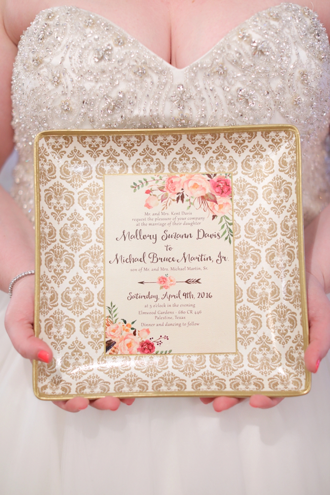REAL WEDDING | Texas Wedding at Elmwood Gardens | Photography by Gema | Pretty Pear Bride