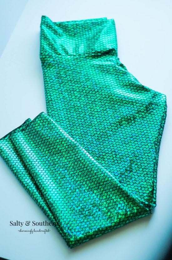 Plus Size Mermaid Themed Leggings | Pretty Pear Bride