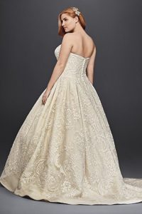 Oleg Cassini Plus Size Lace Tulle Wedding Dress Style 8CWG635 | Pretty Pear Bride