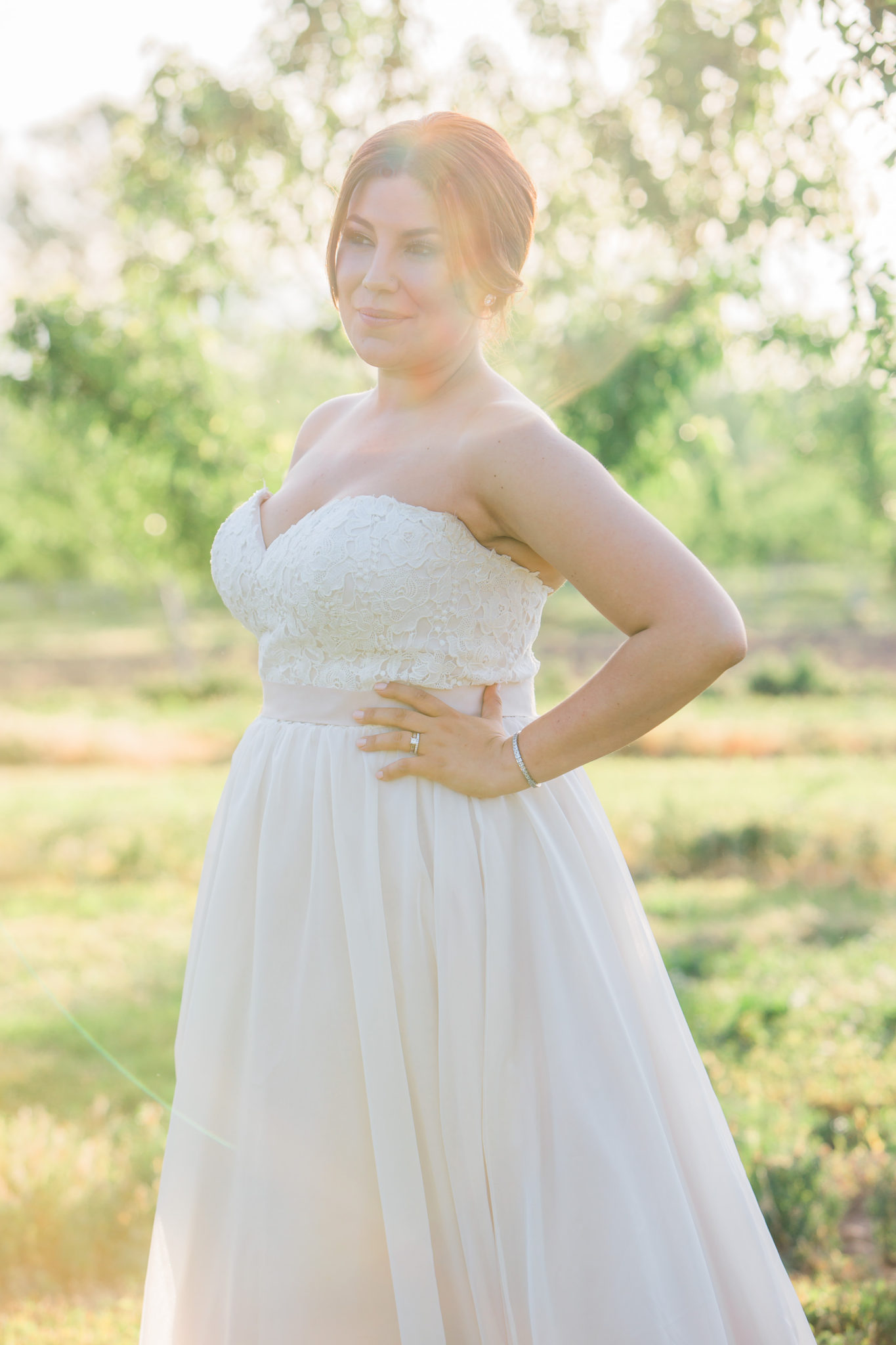 REAL WEDDING | Intimate Rustic Vintage Wedding in Ontario | Samantha Ong Photography | Pretty Pear Bride