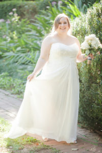 STYLED SHOOT | Wing Haven Gardens Bridal Portraits | Casey Hendrickson Photography | Pretty Pear Bride