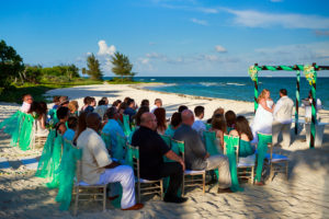 REAL WEDDING | Sweet and Summery Caribbean Wedding | PlayaWeddings: Photo, Video, Super 8 Film | Pretty Pear Bride