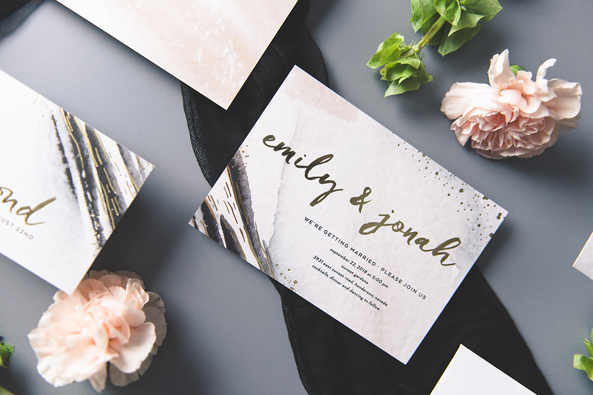 MUST HAVE MONDAY | Swoon-worthy Invitations from Wedding Paper Divas | Pretty Pear Bride