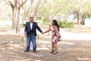 ENGAGEMENT SESSION | Art Museum Engagement in Florida | Unashamed Imaging Photography | Pretty Pear Bride