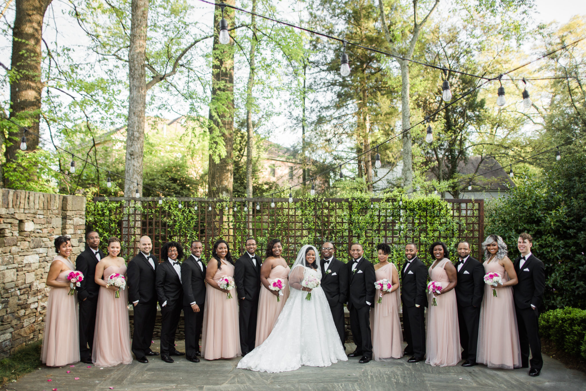 REAL WEDDING | Blush, Sparkles and Pink Tennessee Wedding | Elle Daniel Photography | Pretty Pear Bride