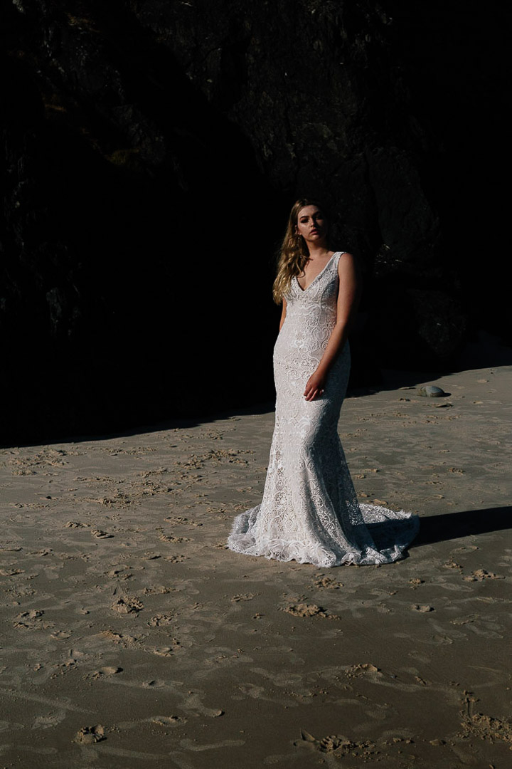 Plus Size Bridal Collection of the Week | Curve Collection by Chosen by One Day | Pretty Pear Bride