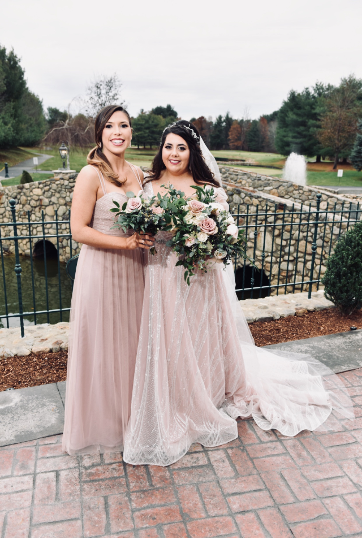 REAL WEDDING | Romantic Secret Garden Meets Rustic Lodge in Massachusetts | Keith Berry | Pretty Pear Bride