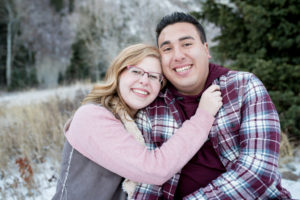 ENGAGEMENT | Mountains + Snow = EPIC Snuggle Session | Flying Gull Photography | Pretty Pear Bride