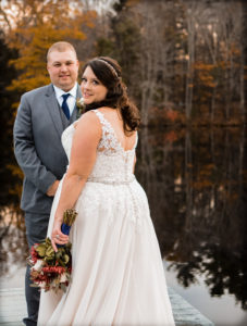 REAL WEDDING | Fall Wedding at Summer Camp in Massachusetts | Ends of Earth Innovation | Pretty Pear Bride