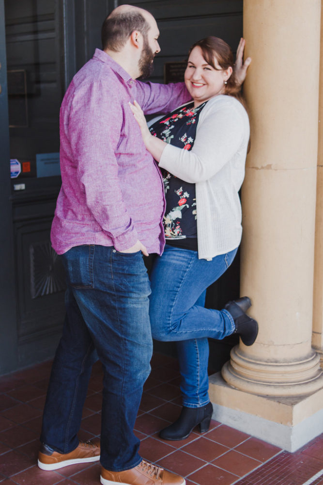 ENGAGEMENT | Touching and Sweet Engagement Session | Elizabeth Borges Photography | Pretty Pear Bride