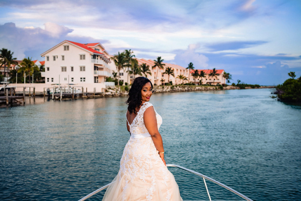 ENGAGEMENT | Elegant Nautical Engagement Session in The Bahamas | Lyndah Wells Photography | Pretty Pear Bride
