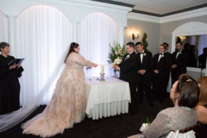 REAL WEDDING | Classic and Romantic Massachusetts Wedding | Stephen Sedman Photography | Pretty Pear Bride