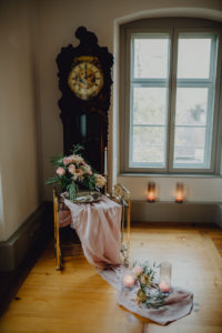 STYLED SHOOT |Dreamy and Modern Inspirational Shoot in Germany | Herzschrift Photography | Pretty Pear Bride