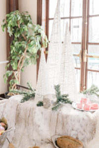 STYLED SHOOT | Narnia Themed Winter Wedding | Wright Place Events | Pretty Pear Bride