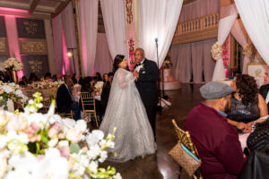 REAL WEDDING |Glam and Regal Memphis Wedding Featuring the Grizzlie's Mascot|Camille Leigh Photography | Pretty Pear Bride